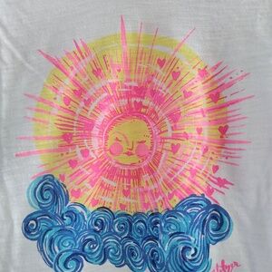 Lilly Pulitzer White V neck T shirt Be My Sunshine, size S, preloved